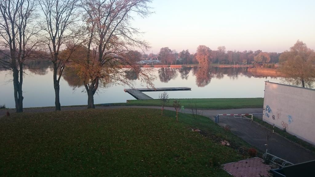 SuwałkiFantazja Nad Zalewemアパートメント エクステリア 写真